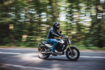 TC max – motocykl elektryczny dla odważnych, rozsądnych i świadomych kierowców 23