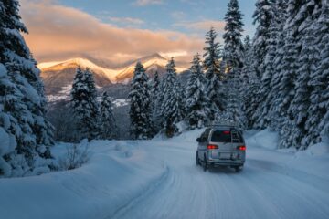 Wyjazd samochodem w góry zimą. Jak się przygotować? 25